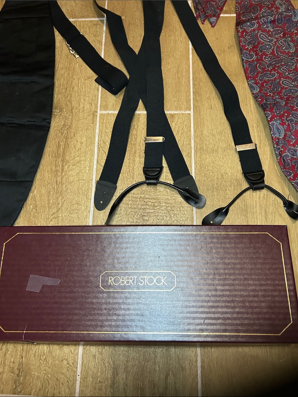 2 Cummerbunds with bow ties & suspenders - Picture 2 of 6